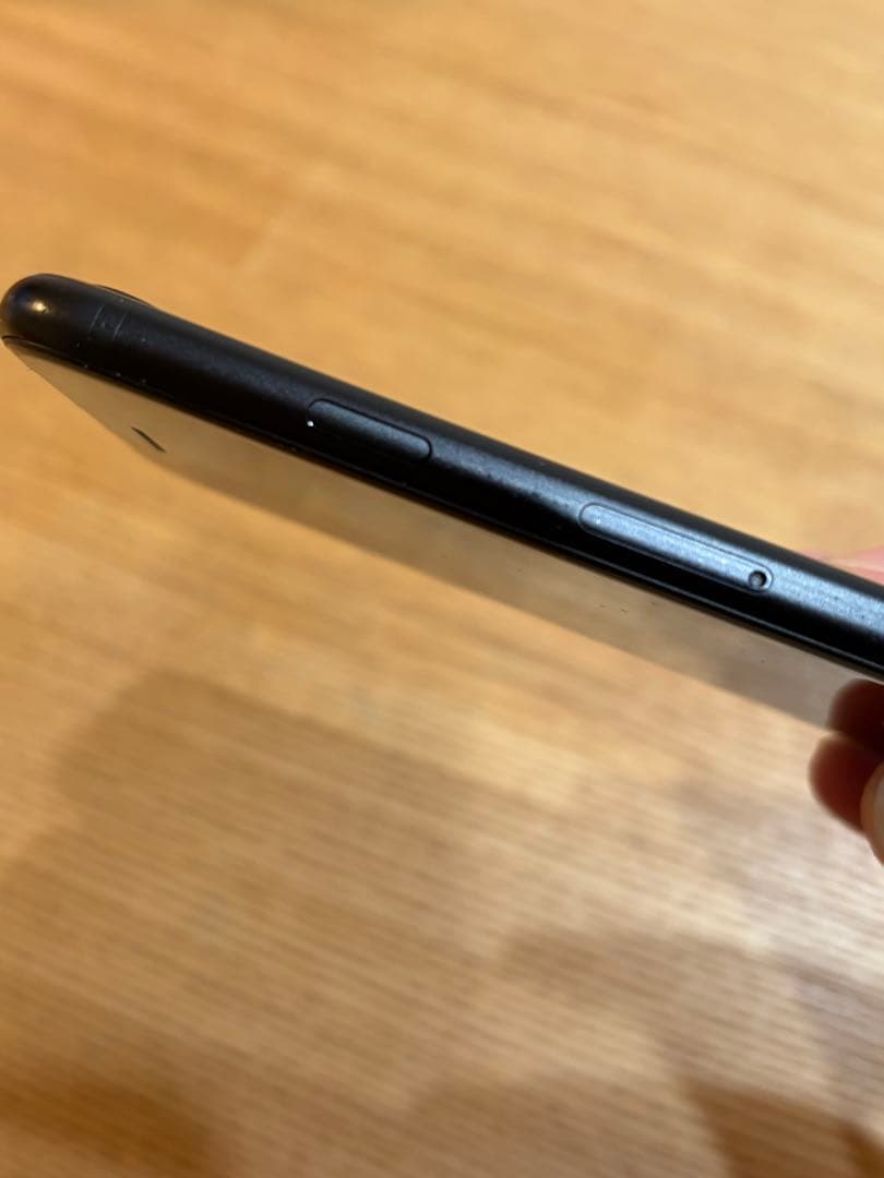 Apple iPhone SE2（第2世代）64GB ブラック