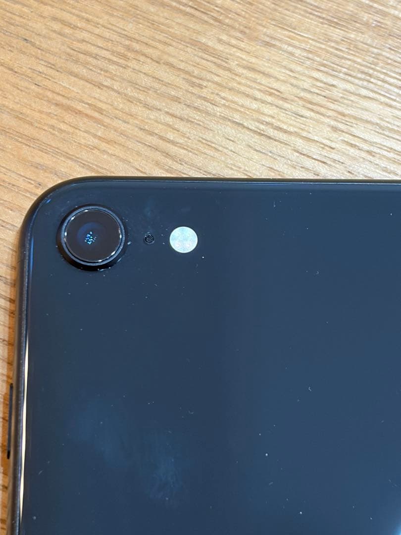 Apple iPhone SE2（第2世代）64GB ブラック