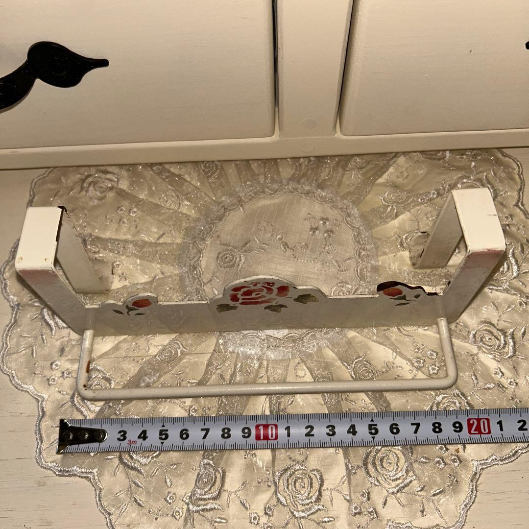 マニーじょうろとタオルかけ