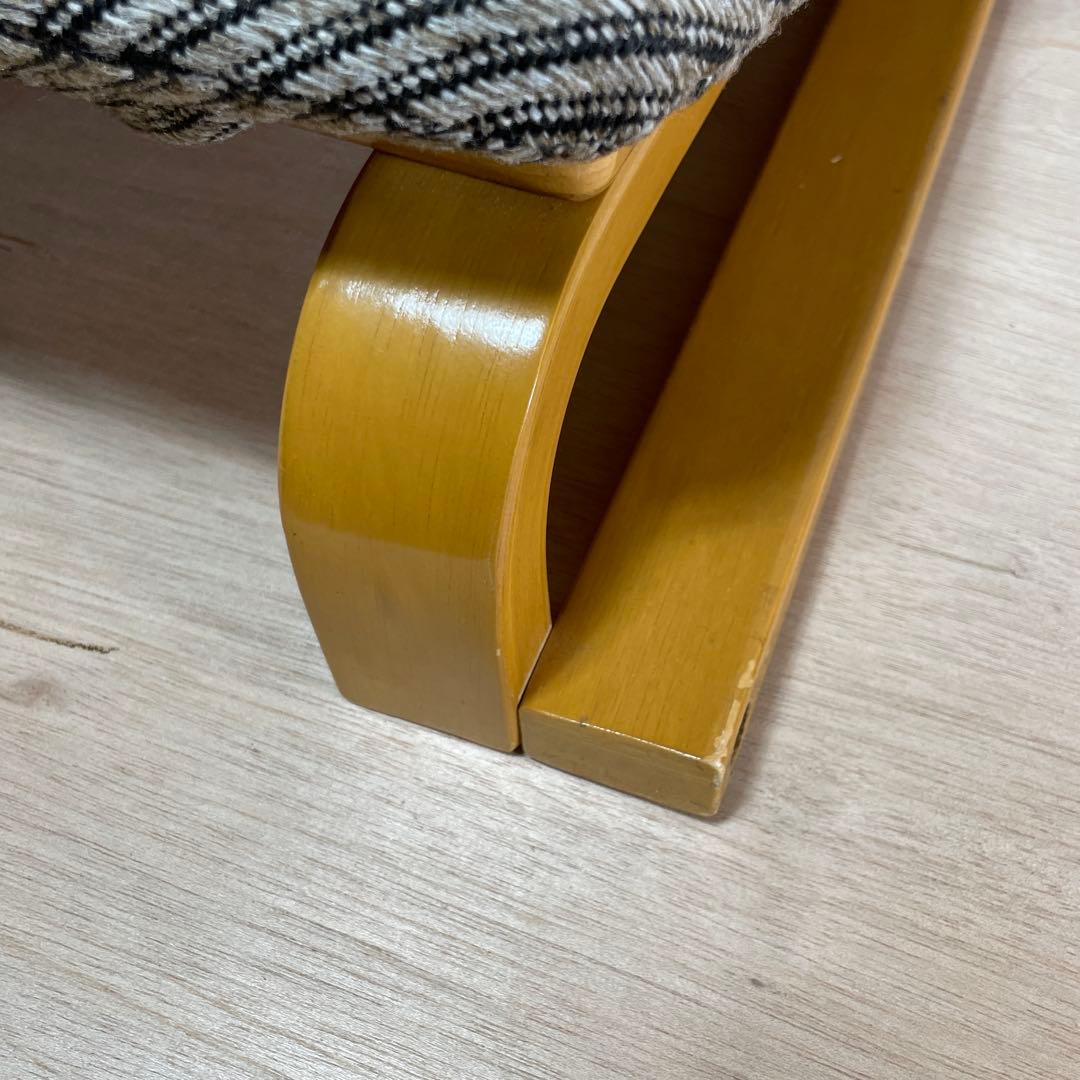 徳島県立工業技術センター　新日本木工　曲木　低座椅子　胡坐楽座椅子　腰痛防止