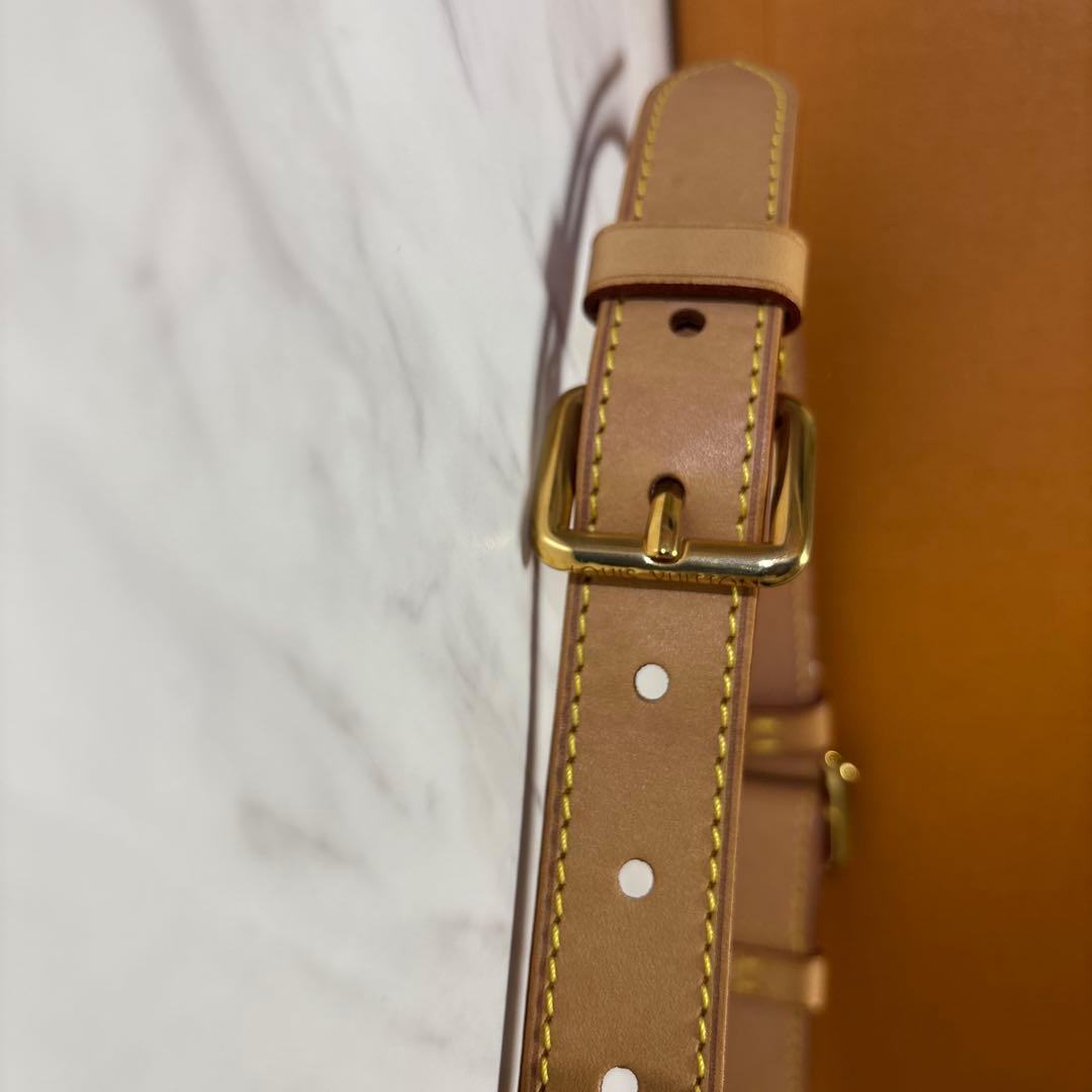 ルイヴィトン　モノグラム　バムバッグ　ボディバッグ　ウエストポーチ