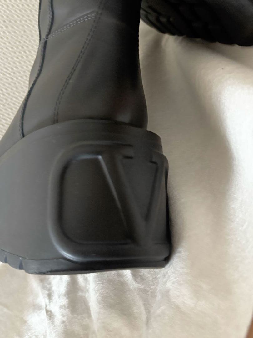 ヴァレンティノ★ユニークソールブーツ37