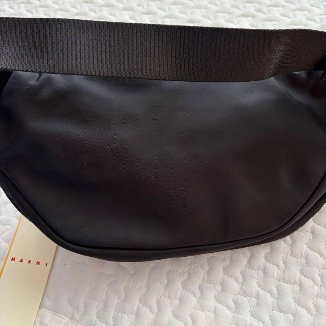 MARNI マルニ ボディバッグ ウエストバッグ　明日朝発送　土曜日迄の出品です