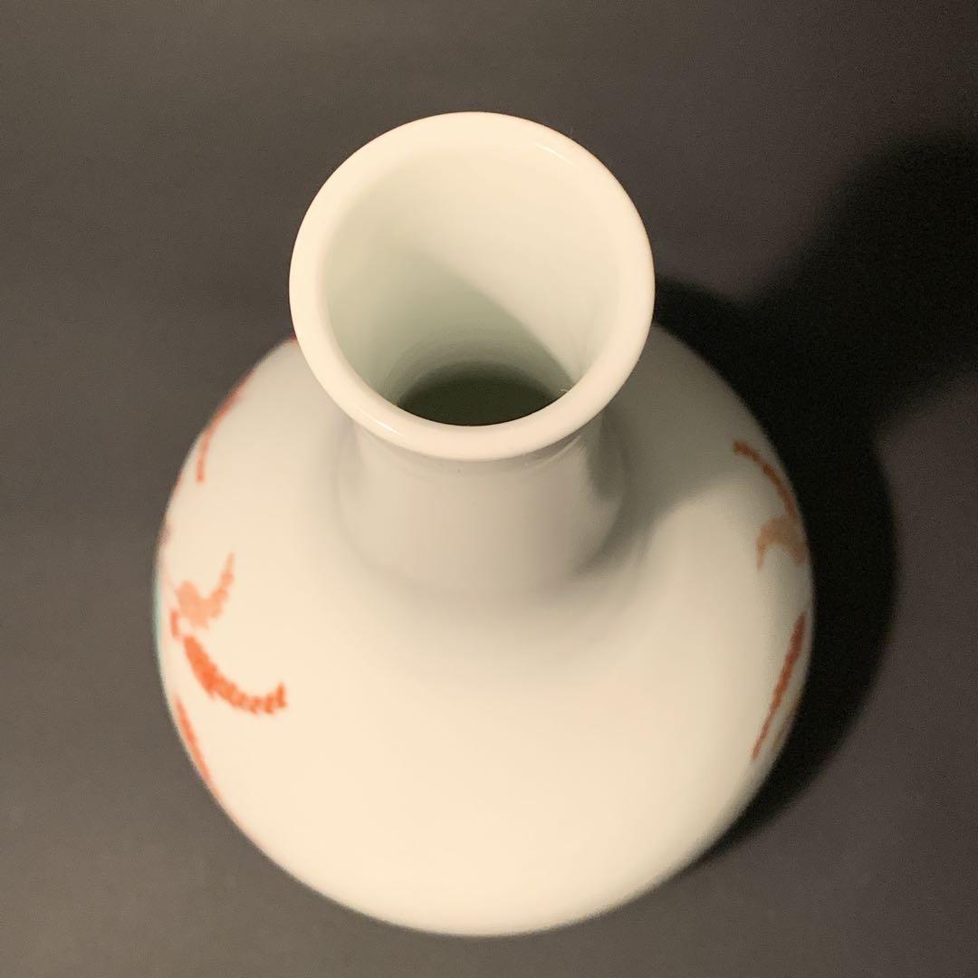 人間国宝 十四代酒井田柿右衛門 本人作 濁手 蓼文 瓶 共箱入