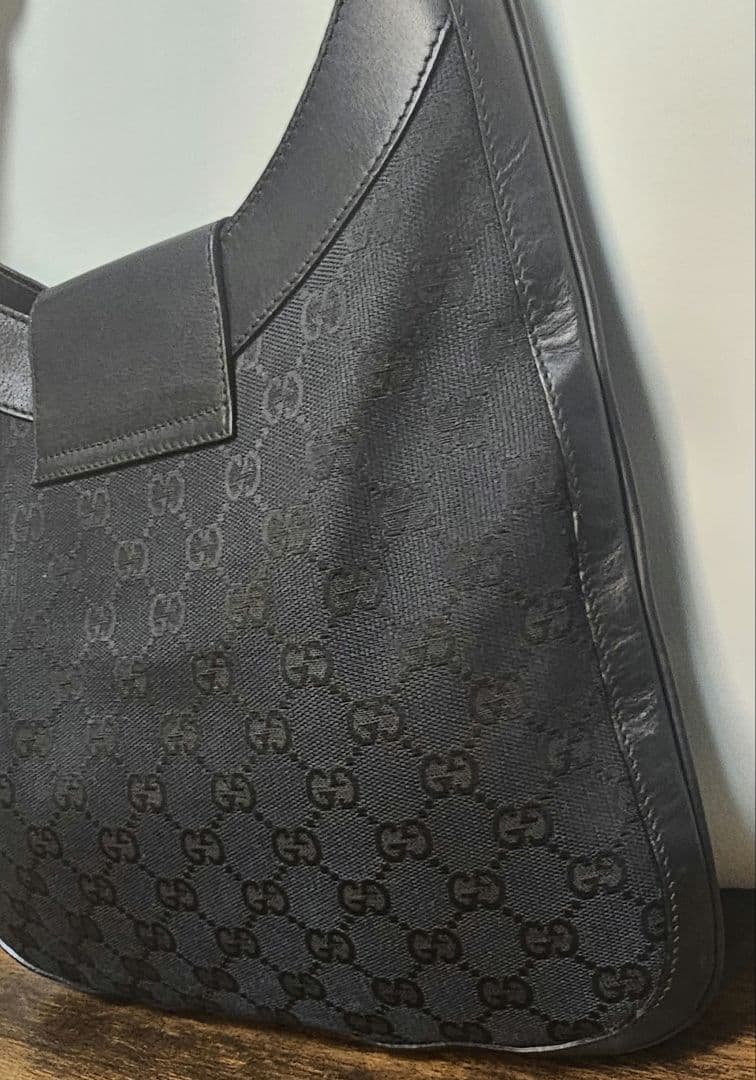 美品✨GUCCI グッチ ショルダーバッグ 黒 GGキャンバス ジャッキーレザー