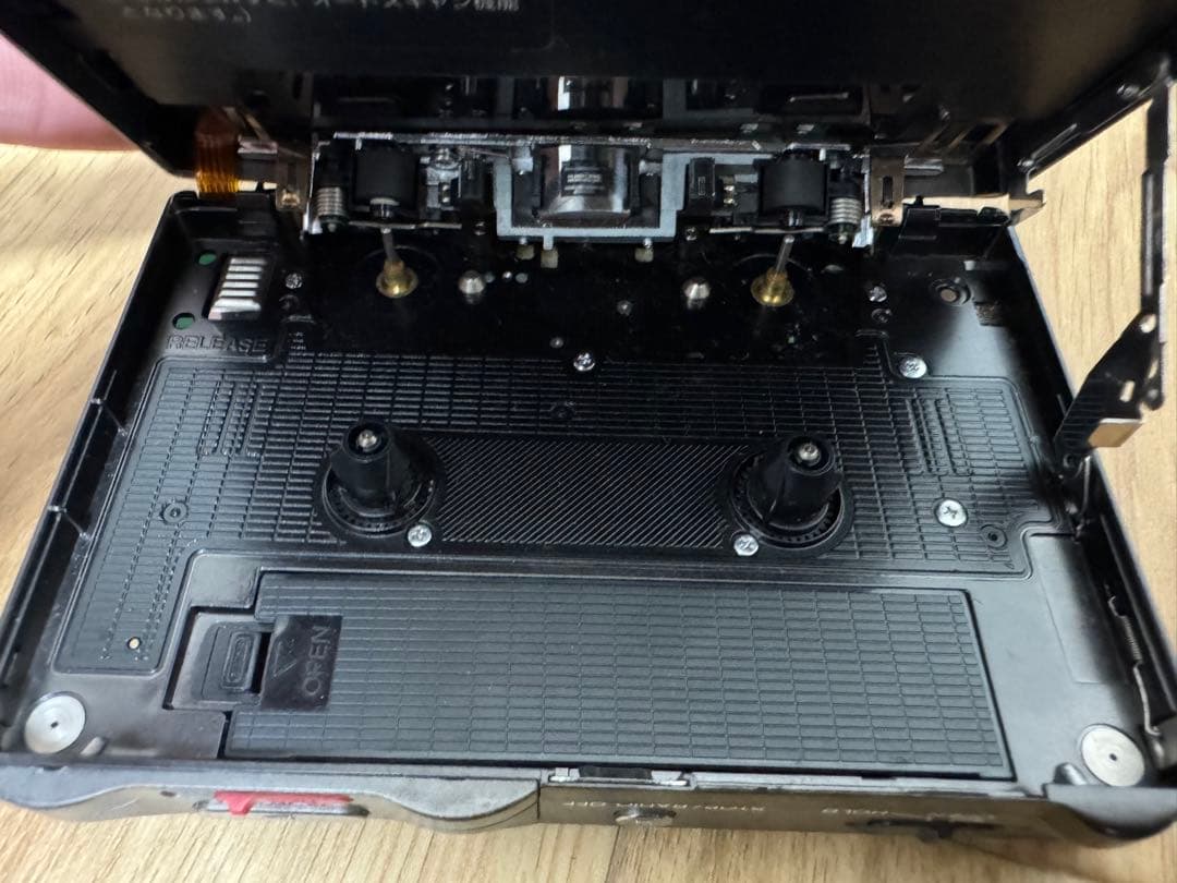 希少！SONY WM-F707 ポータブルカセット　元箱・付属品多数付き