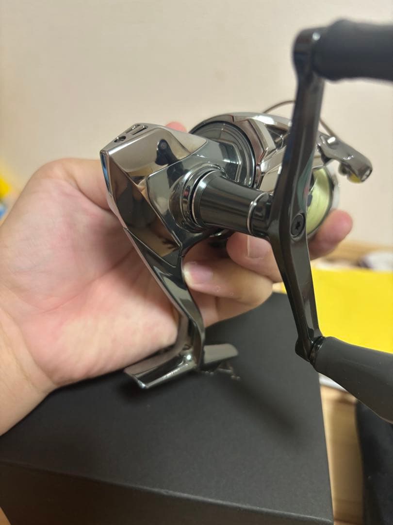 【美品】SHIMANO 22 STELLA C3000SDHHGスピニングリール