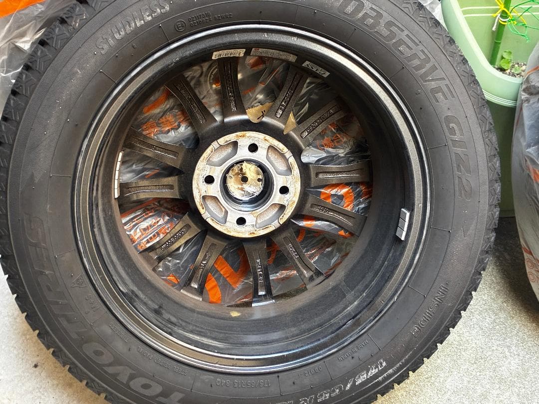 【送料込】175/65R15 スタッドレス4本セット＋アルミ WAREN