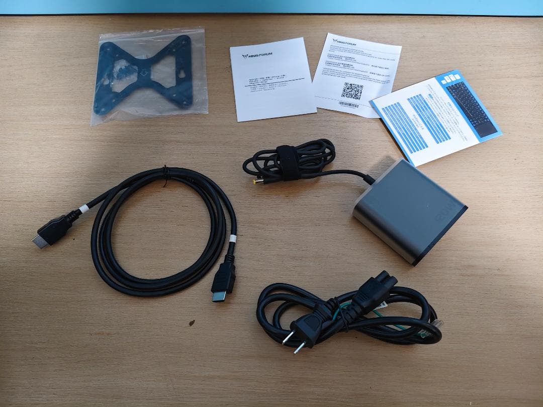 MINIS FORUM UM790Pro ミニPC 1TB 32GB USB4