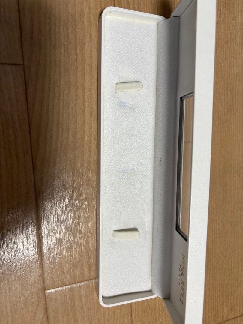 NINA RICCI レディース 時計 W 974 箱付き未使用　JAL機内販売