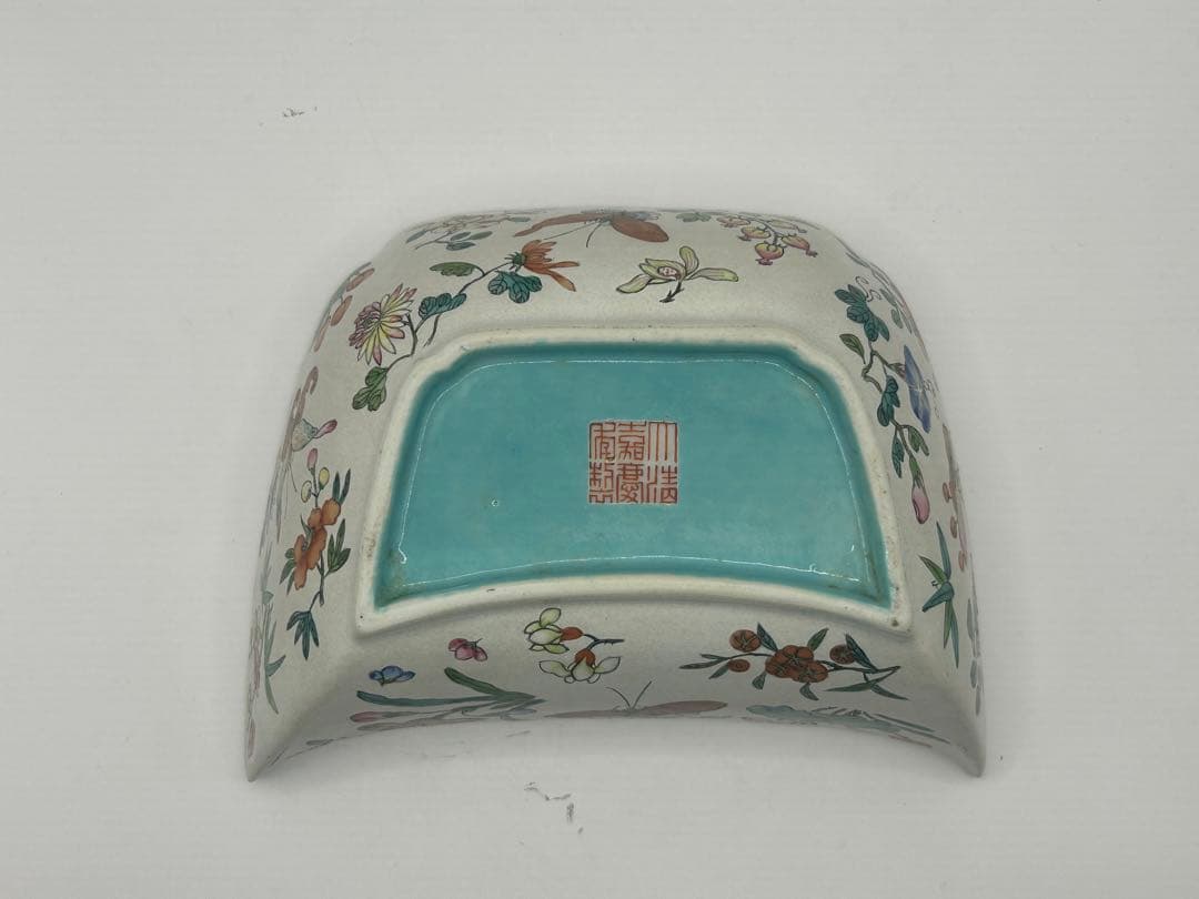 中国　清時代　官窯　大清嘉慶年製　粉彩花卉胡蝶紋馬蹄型碗　送料込み0927