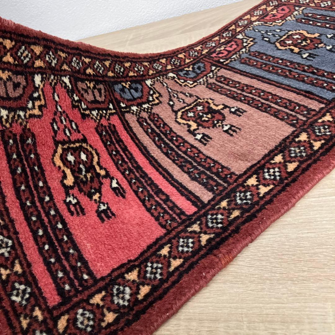 ラグ手織り絨毯　ミニラグ　ヴィンテージ ラグ　トライバルラグ32cmx63cm