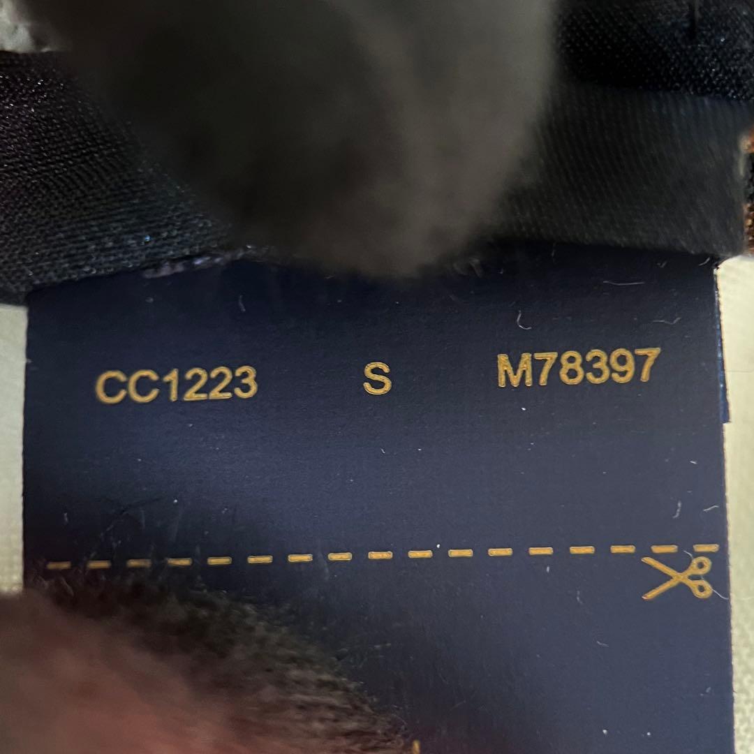 現行モデル 未使用品 ルイヴィトン クッション プラージュ LV グラフィカル