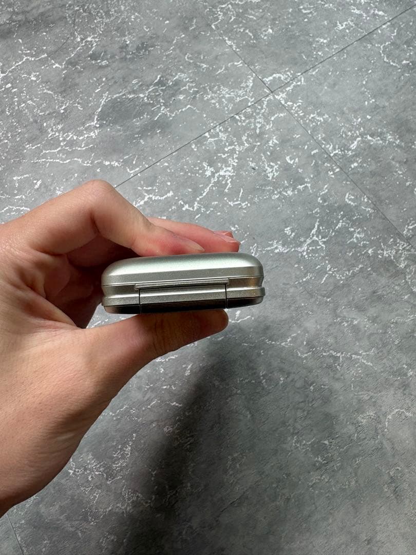 かんたんケータイライト　KYF43 シャンパンゴールド　おまけ付き