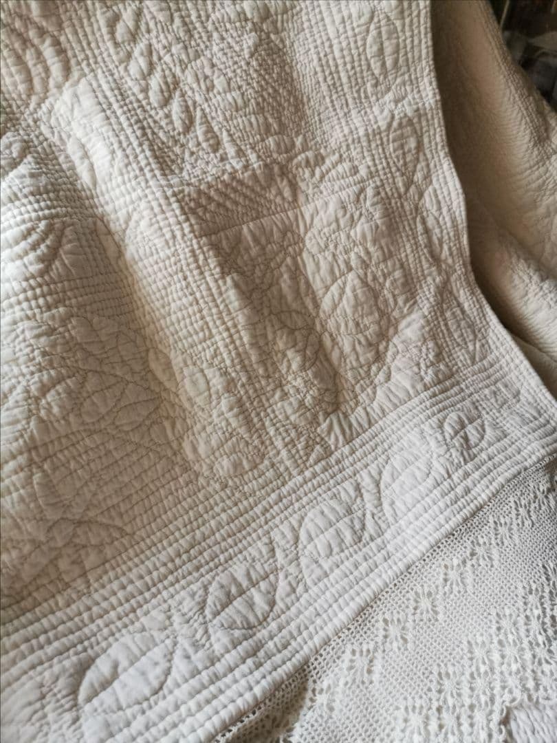 フレンチ アンティーク ブティ キルト ハンドステッチ ホワイト クロシェレース