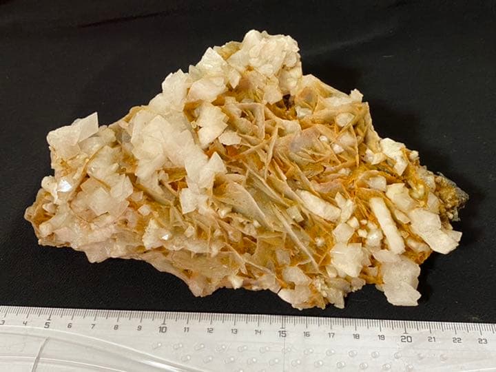 氷長石　正長石　アデュラリア 鉱物標本　鉱物