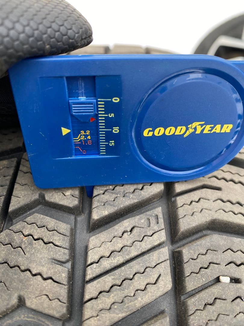 クラウン　クロスオーバー　モデリスタ21インチ ホイールタイヤセットスタッドレス