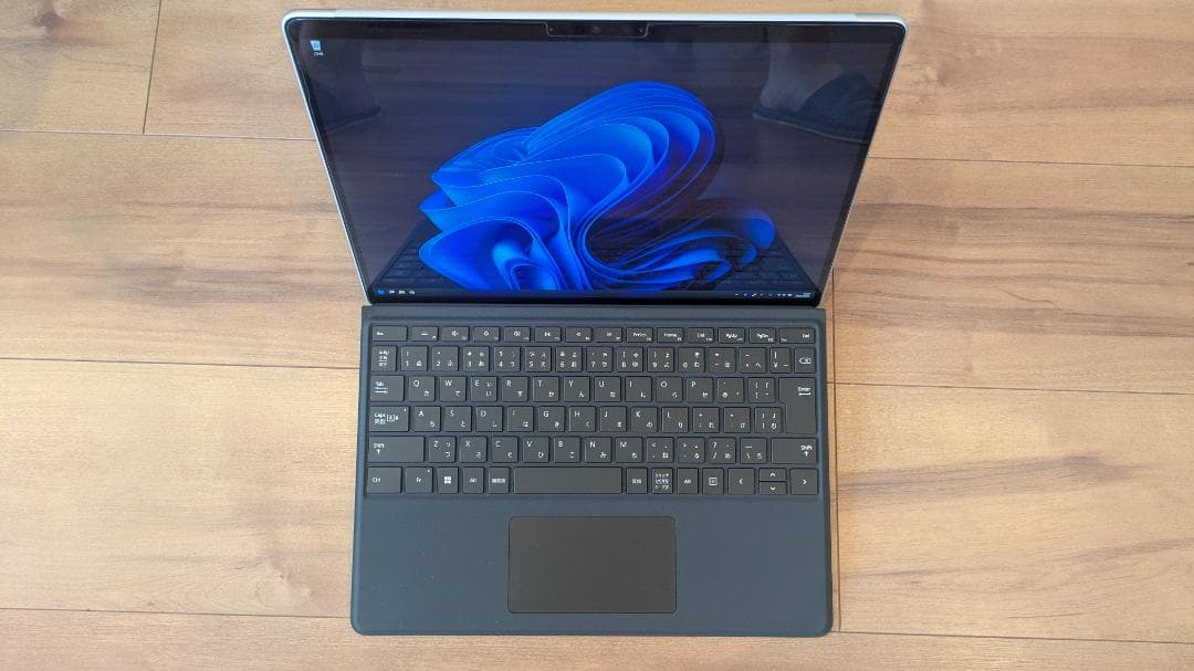 Windowsタブレット本体 Microsoft Surface Pro 8 IUR-00006