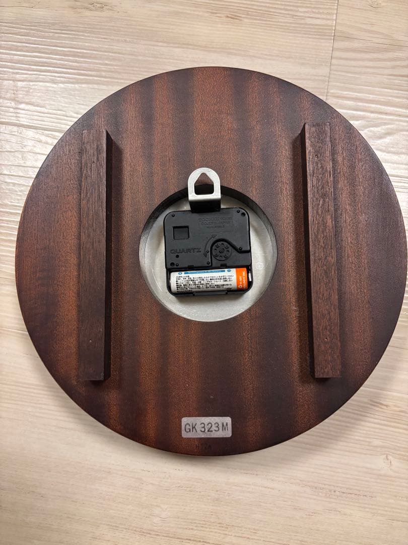 ナイトギビンズ 時計 丸型 木製フレーム 掛時計 壁掛け クオーツ 英国製