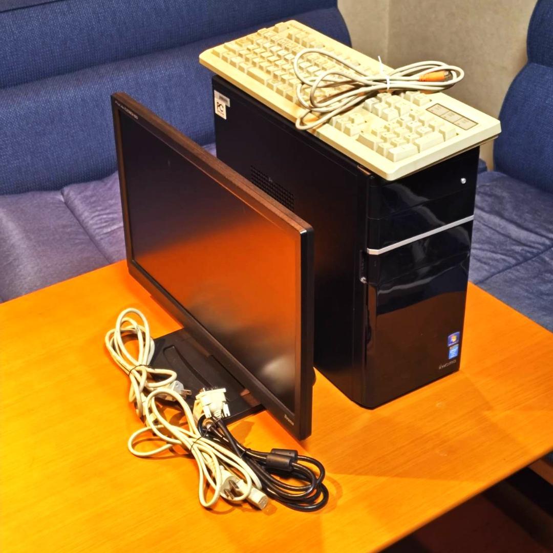 windows7起動確認済 i7-4770搭載PC＋モニター＋KB HDD無