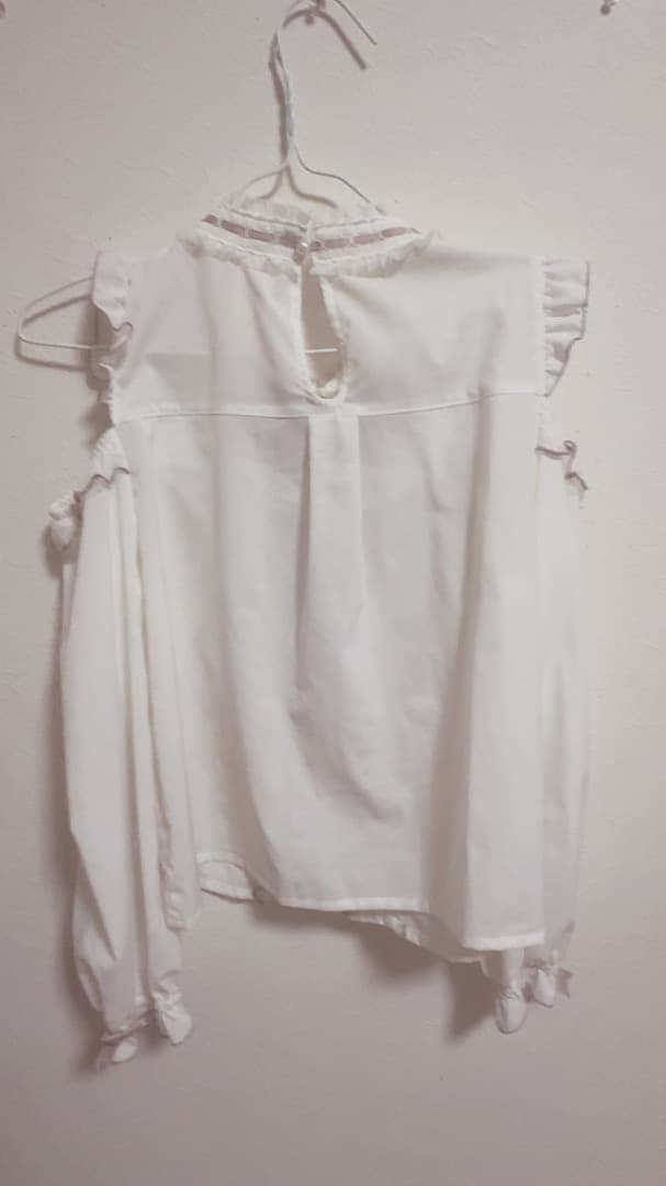 リズリサ LIZLISA 正規品 3つリボンフロントチョーカーブラウス