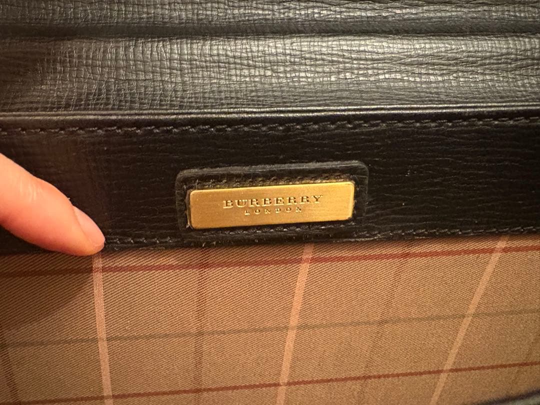 BURBERRY 本革 ブリーフケース 黒 書類バッグ 鍵なし