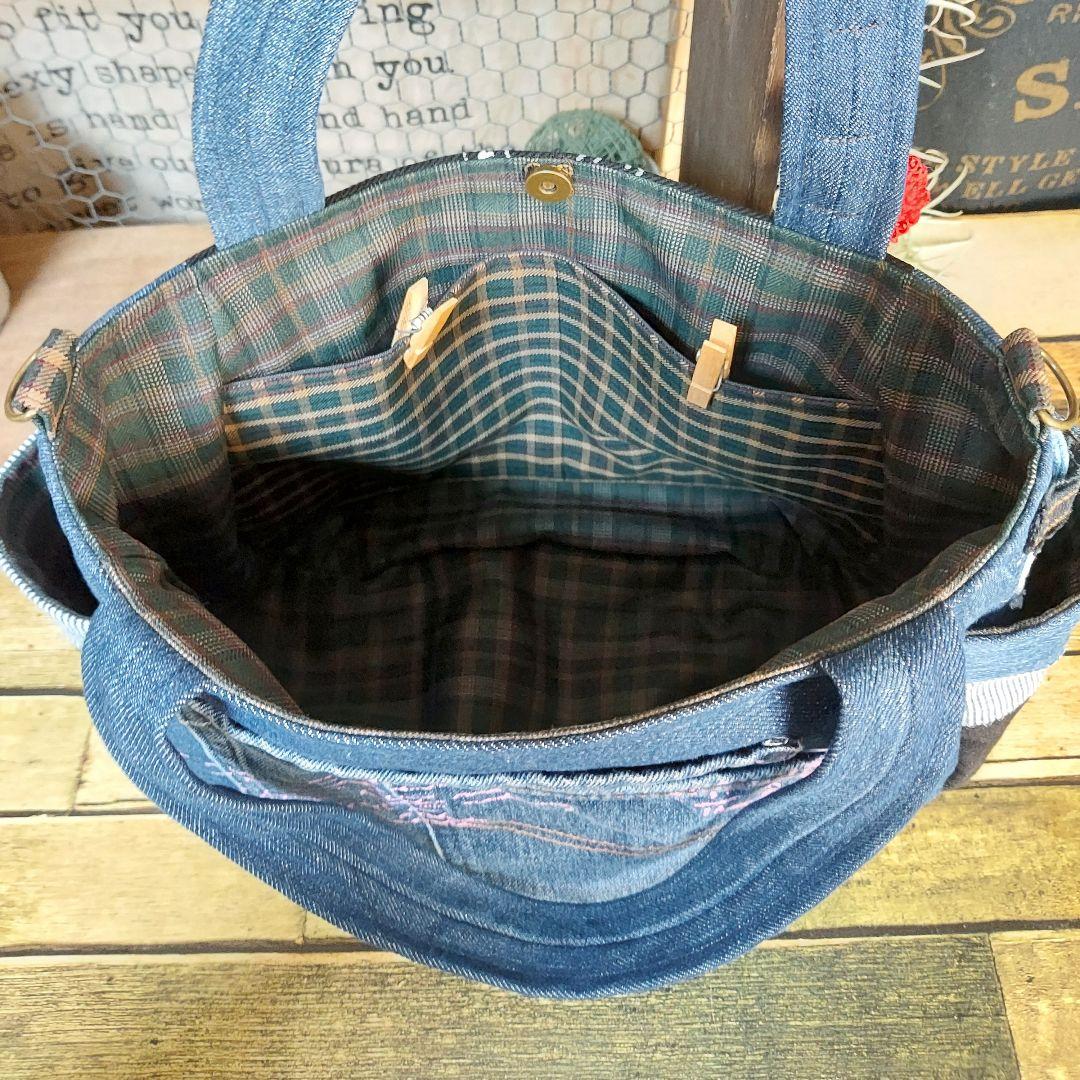 刺繍デニムバック　No.649　デニムリメイク　チューリップバック　丸いバック