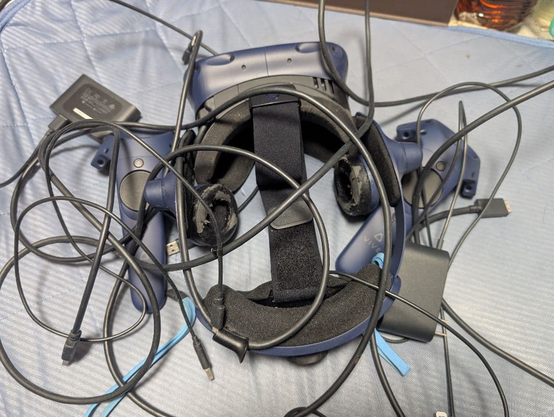 vive pro hmd コントローラー2018