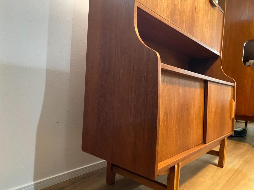 60-70s ヴィンテージ 英国 キャビネット ハイボード サイドボード仕上済