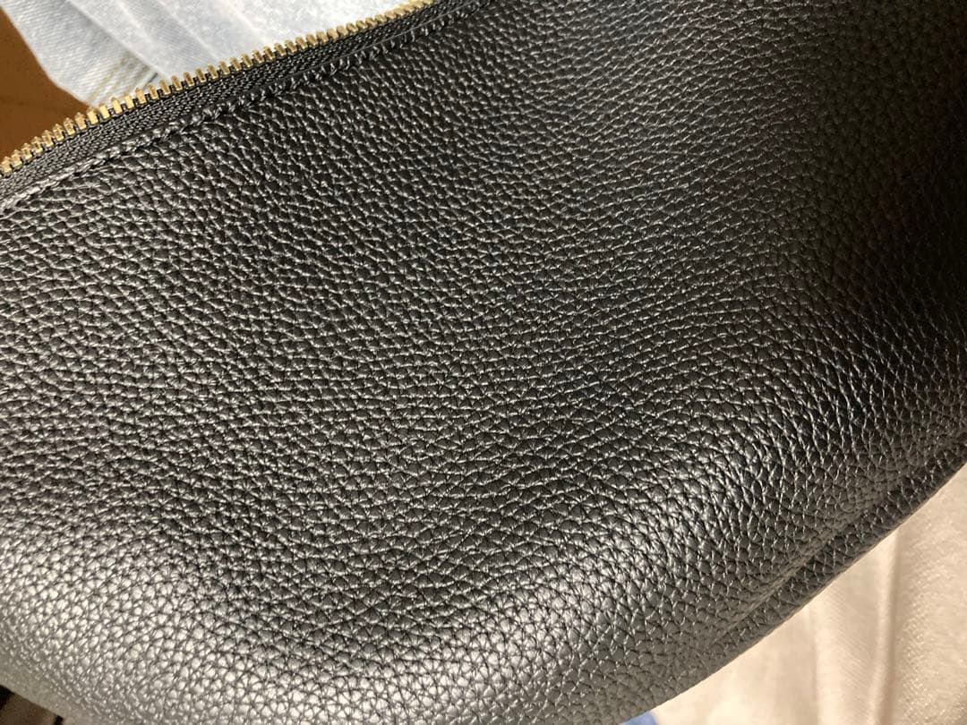 美品☆RIVE DROITE カーブボディバッグ レザー　ブラック　リヴドロワ