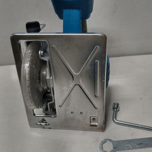 マキタバッテリー対応18V　充電まるのこ