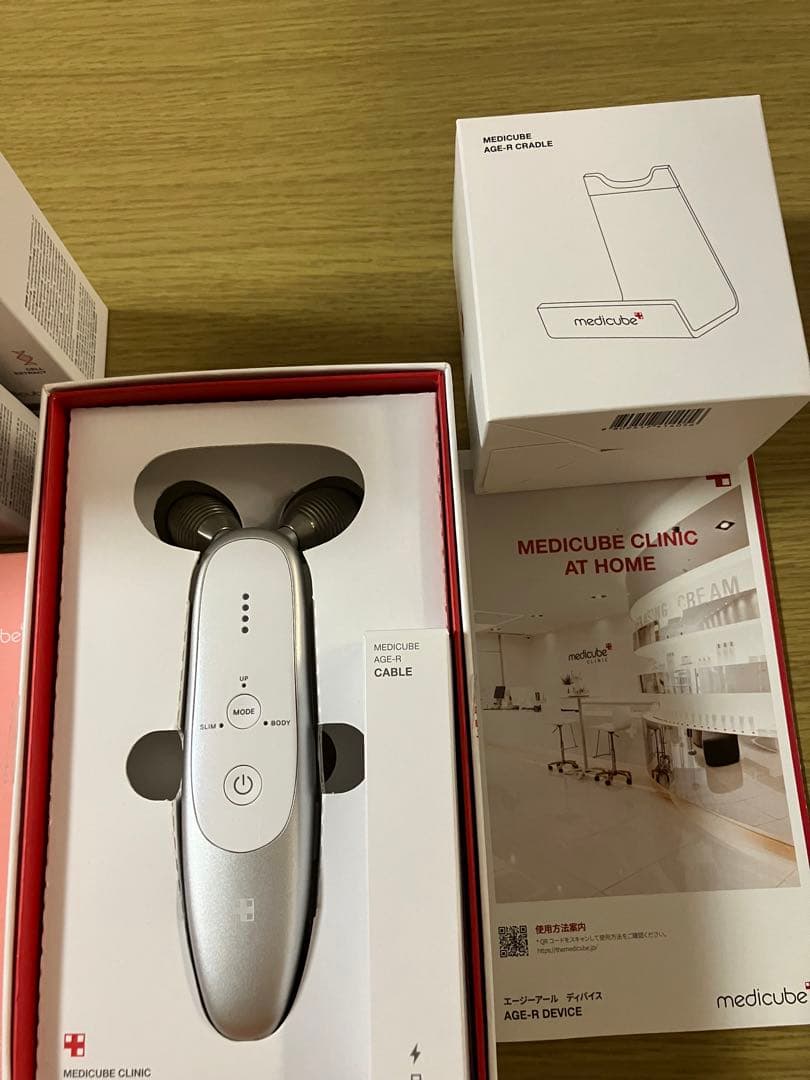MEDICUBE メディキューブ AGE-R 美顔器