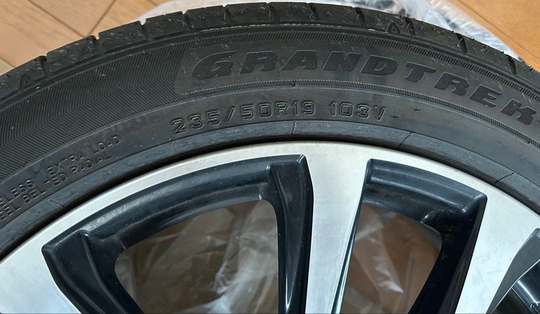 T*.様 ハリヤーG s 19インチ　夏タイヤホイール　 4本