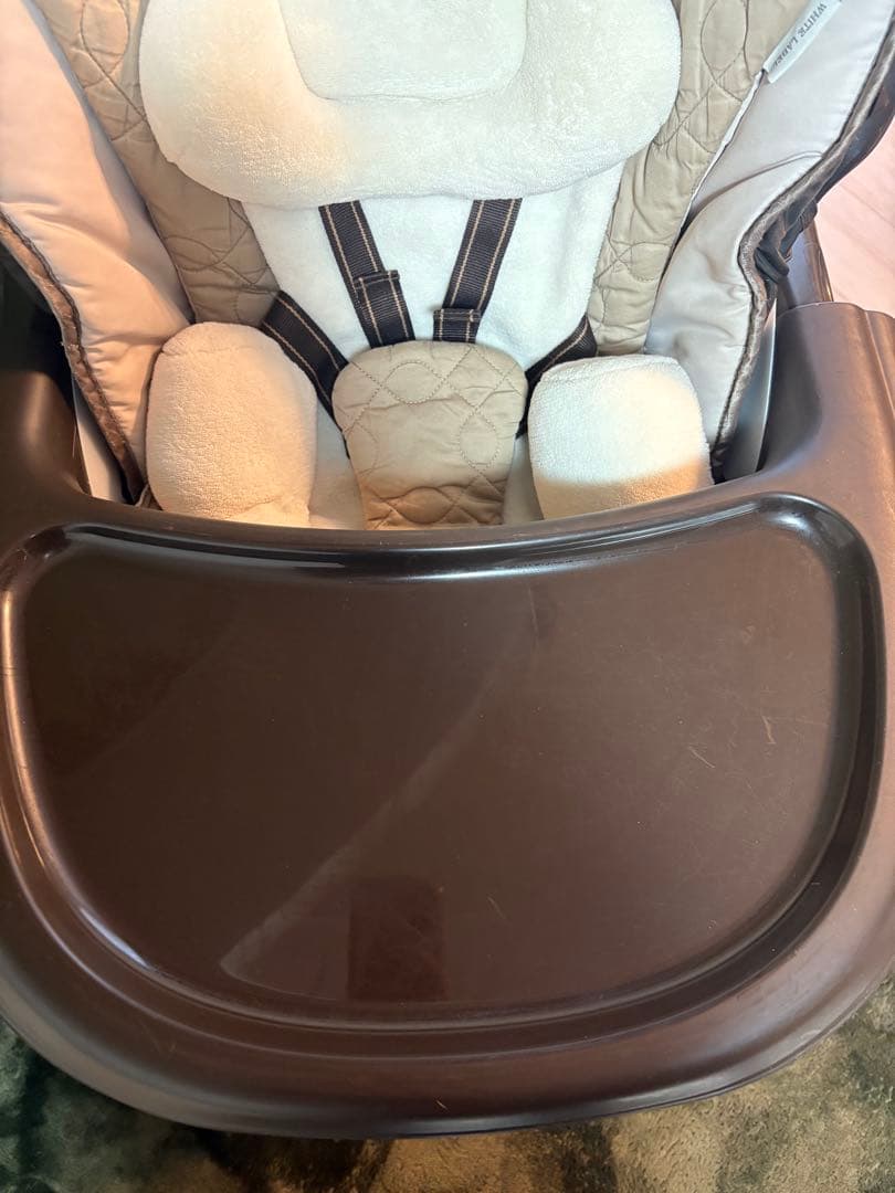 Combi コンビ CWL ネムリラ　AT オートスウィング　電動チェア