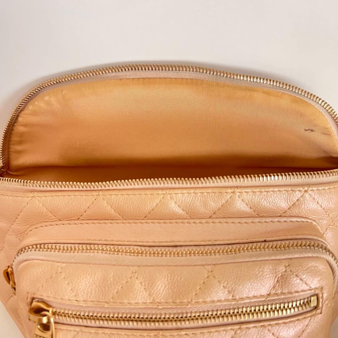 美品【シャネル/CHANEL】ウエストポーチ　ボディバッグ　クロスバッグ