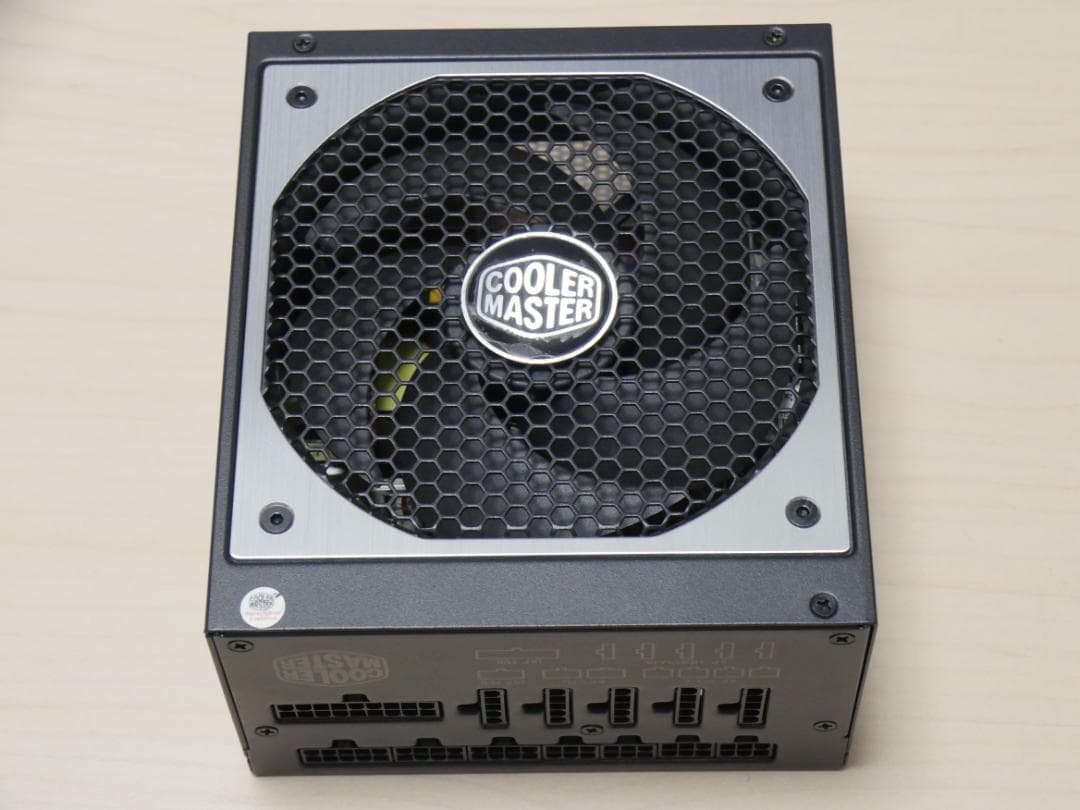 電源ユニット Cooler Master V1000 80 PLUS Gold
