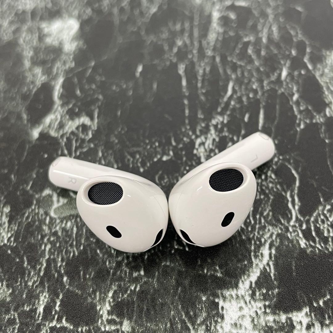 AirPods（第4世代）アクティブノイズキャンセリング搭載 mxp93j/a
