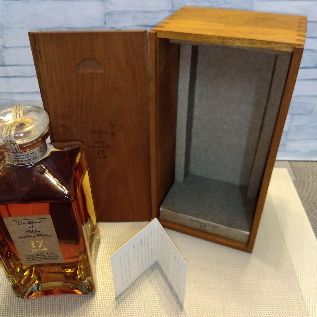 ★ 特級　ザ・ブレンドオブニッカ17年(金文字)　化粧木箱、小冊子付