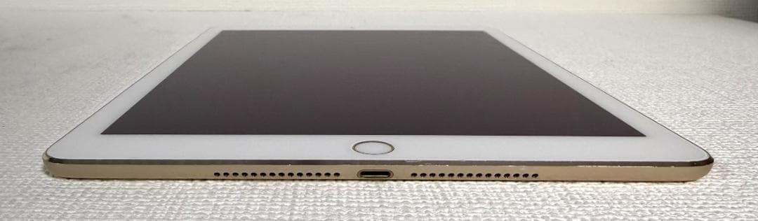 iPad　Air 2　Wi-Fi+Cellular　64GB　MH172J/A