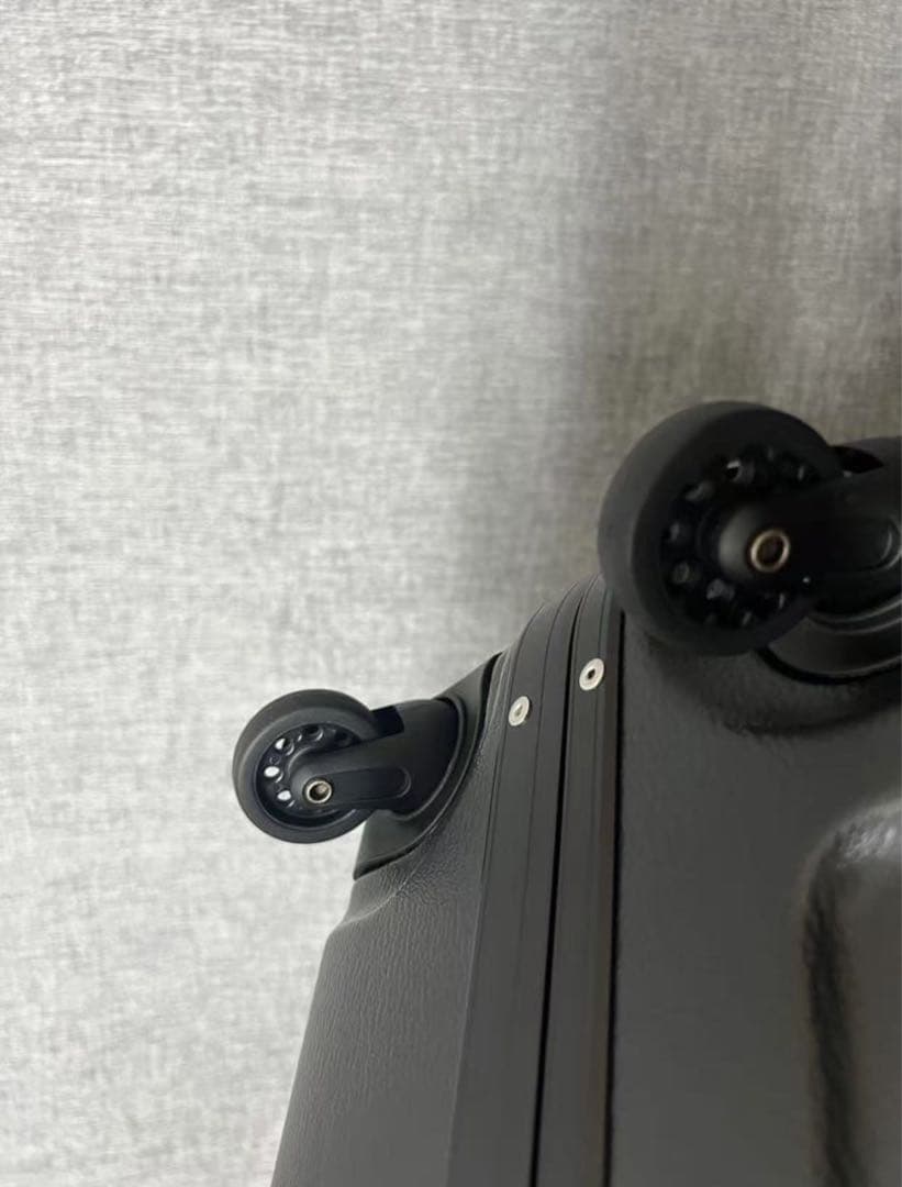 容量27Lプロスペック・前輪ストッパー付4輪キャリーコンテナCR-3300