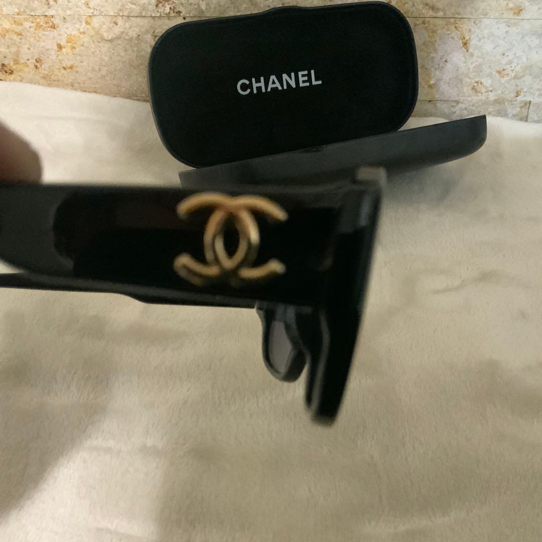 CHANEL ブラック サングラス 専用ケース付き
