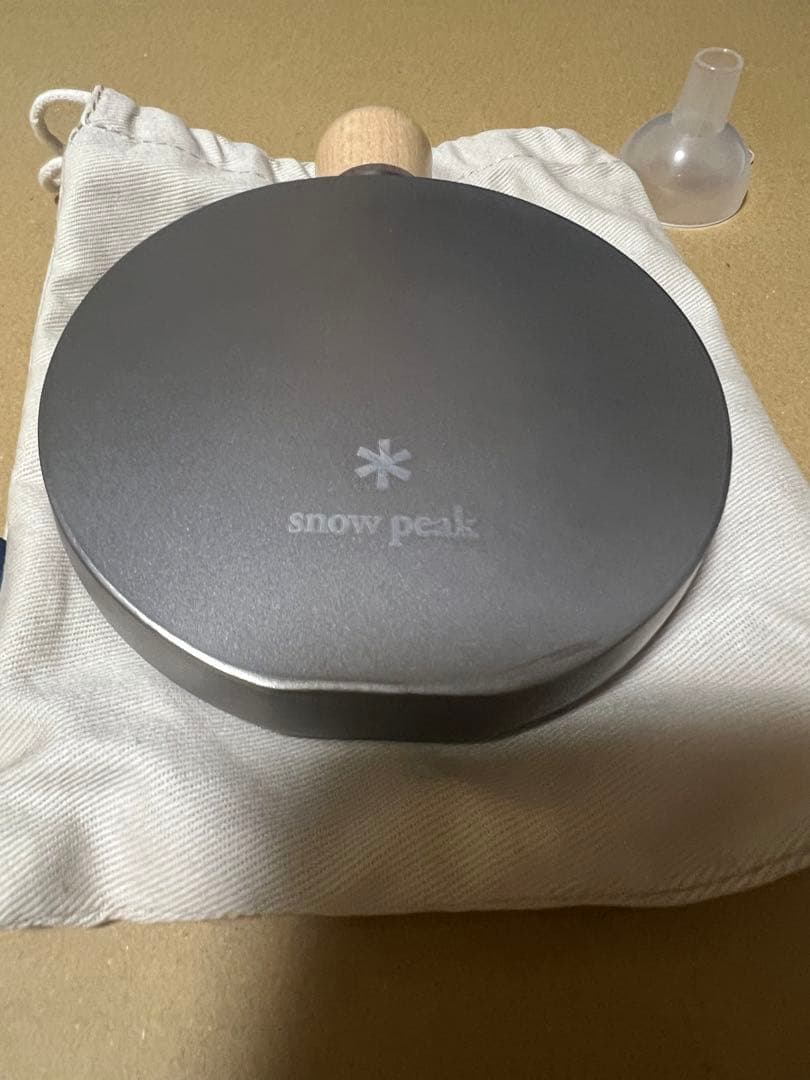 廃盤希少品： peak チタン丸形スキットル T-015