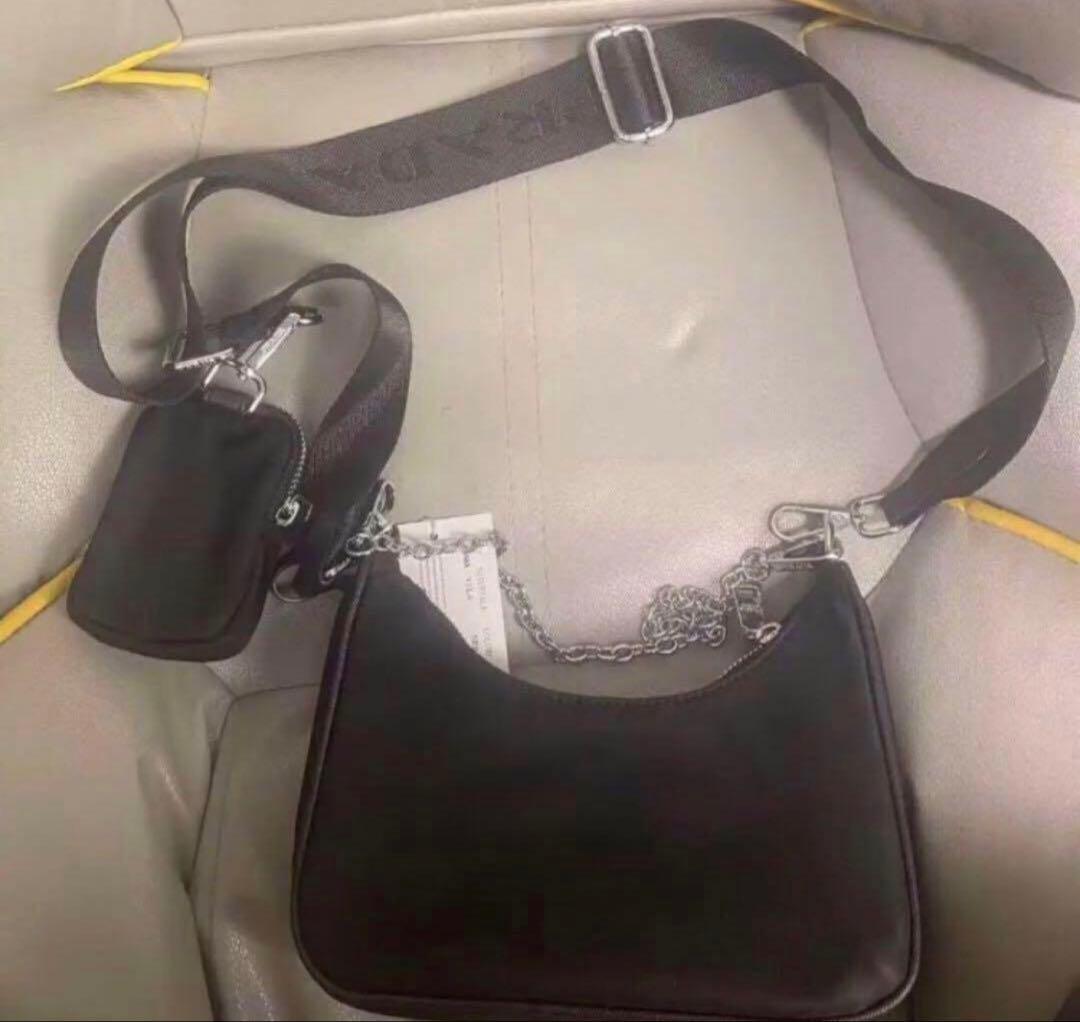 新品 プラダ　ノベルティ　ショルダーバッグ プラダ