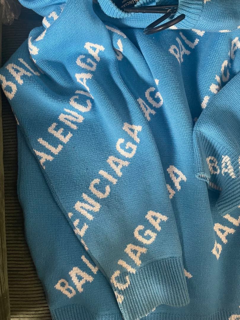 BALENCIAGA ユニセックスニットセーター 青/白