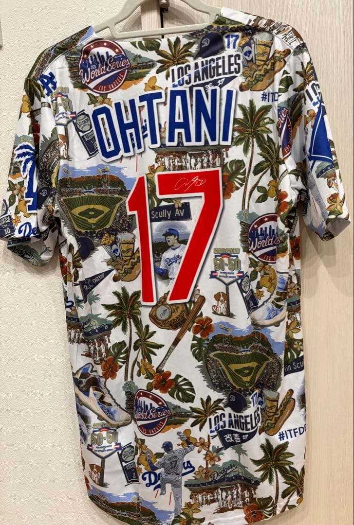 ラスト一点！⭐️期間限定価格⭐️大谷翔平 サインアロハユニフォーム50/50CLUB