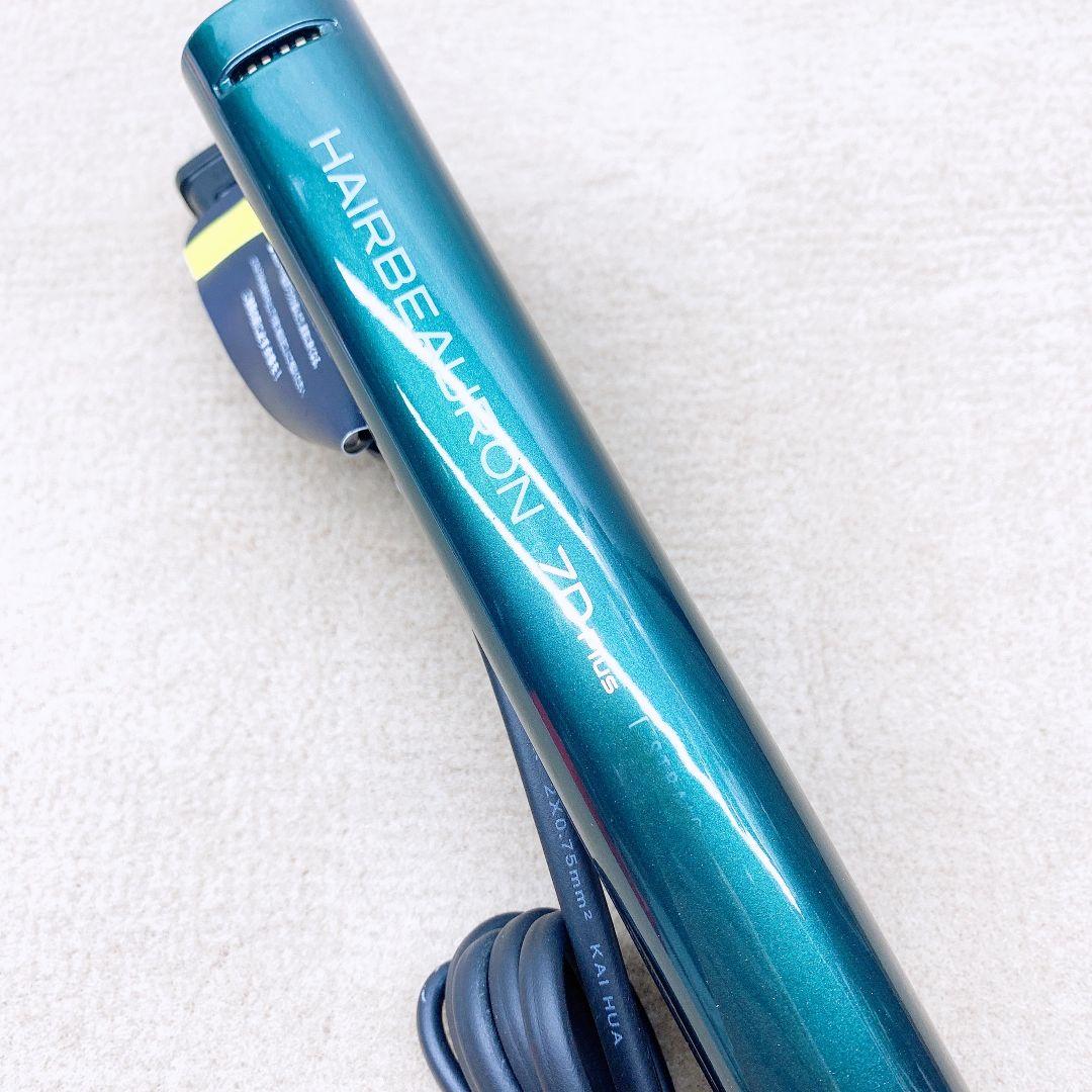 ほぼ未使用品☀付属品完備 ヘアビューロン　7D plus ストレート