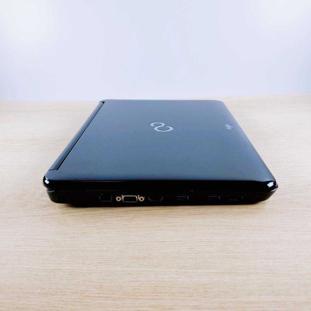快適SSD！ メモリ8GB 富士通ノートパソコン 初期設定済み PC カメラ付き