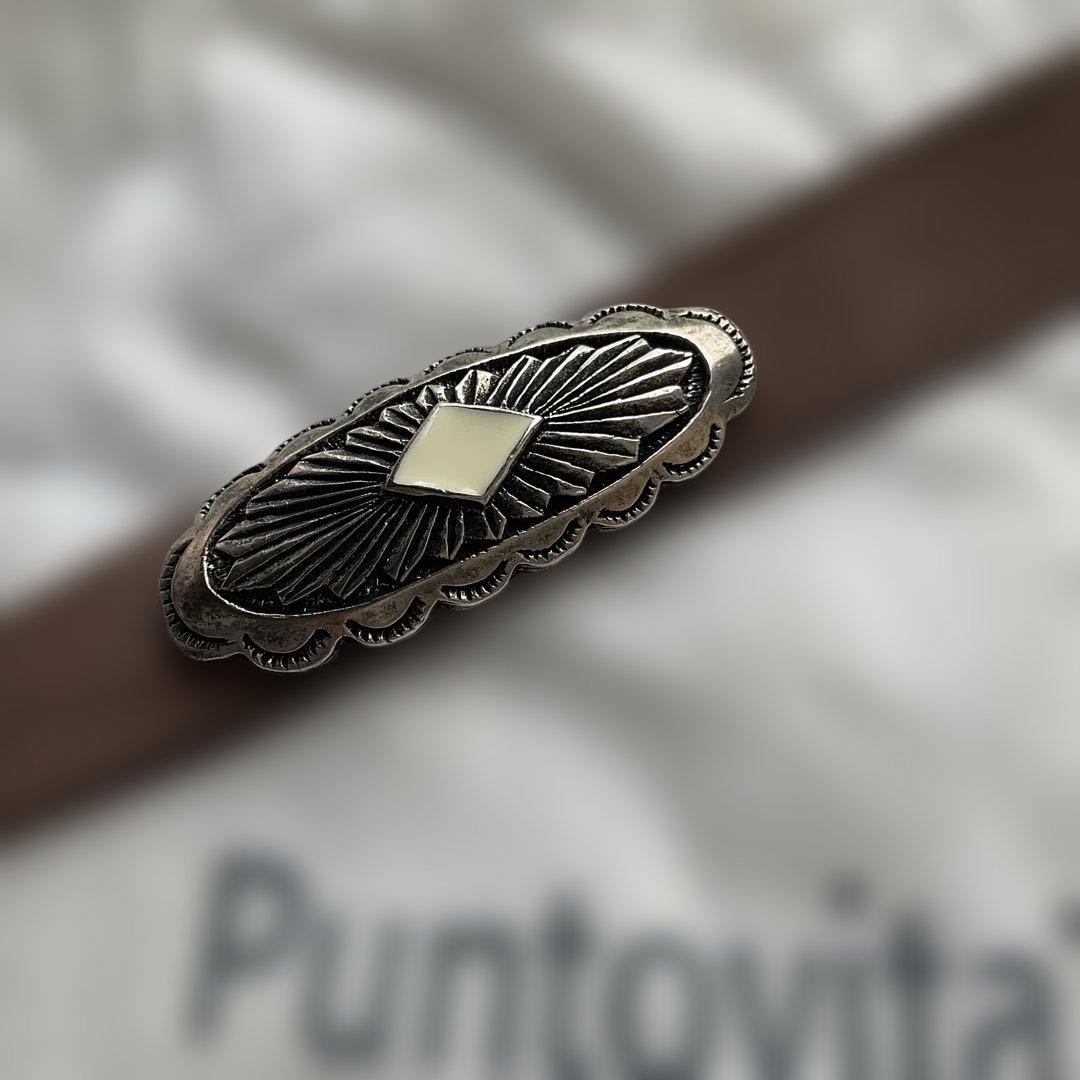 【ウィムガゼット】Puntovita 本革 コンチョベルト　グレージュ