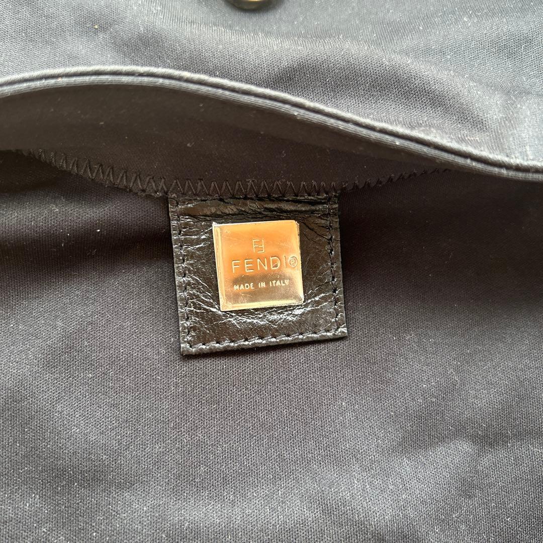 FENDI マンマバケット　ブラック　ハンドバッグ