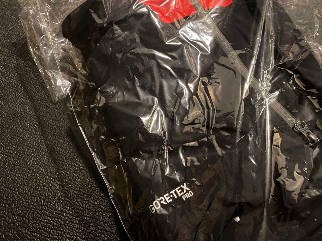 Haglofs L.I.M ZT マウンテン ゴアテクスプロJKT 新品未使用